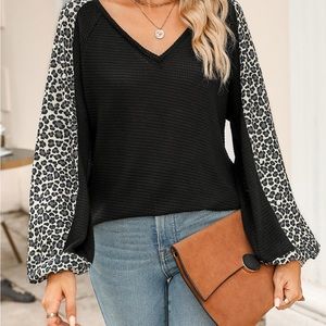 V neck long sleeve shirt
